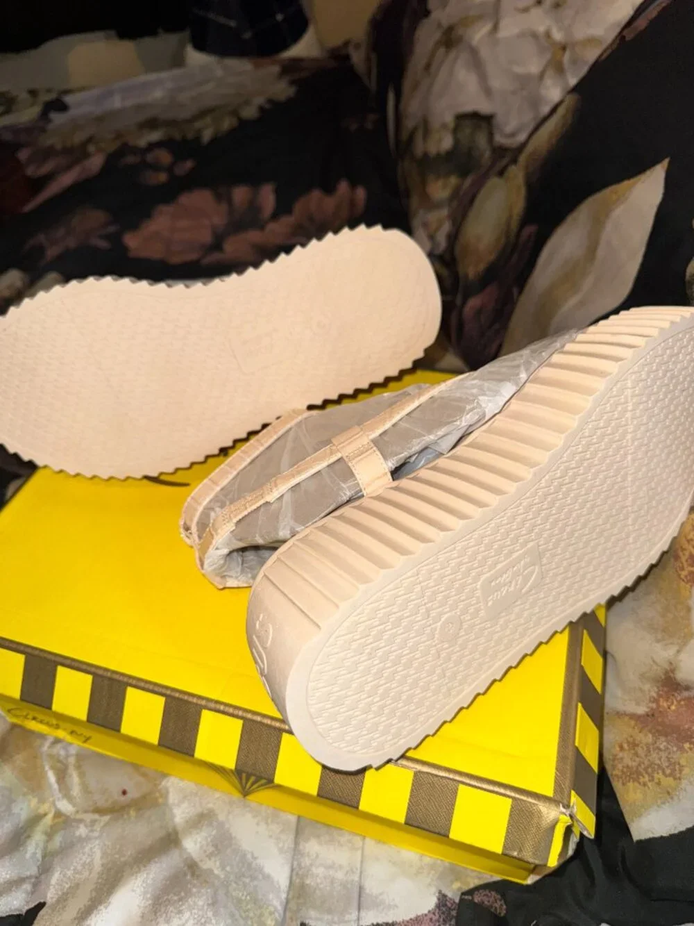 Circus NY Elana Vanilla Platform Gladiator Thong Sandals - Women's Size 6.5